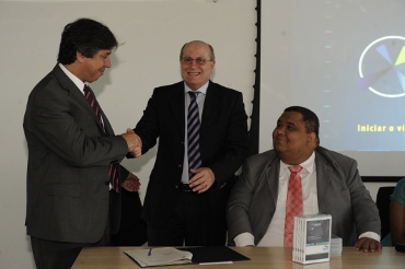 Fhemig assina convênio com SES para ações educativivas