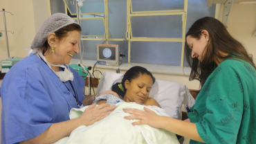 A assistência das doulas acontece no pré-parto, parto e pós-parto