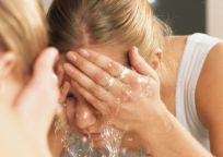 Foto: Divulgação <BR /> Dica de prevenção: lavar as mãos  e o rosto  frequentemente