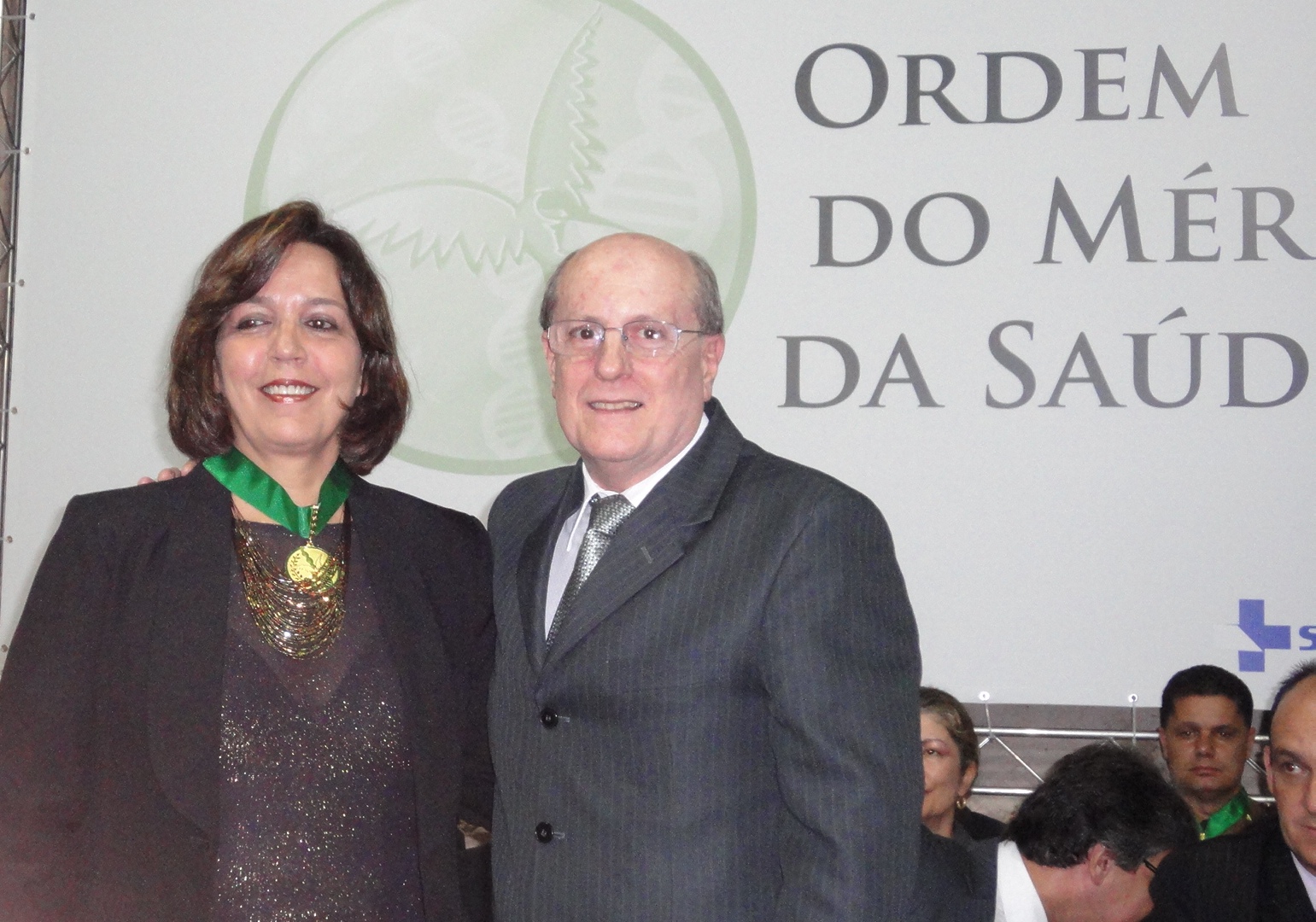 Foto: César Rebelo <BR /> Raquel Martins Pinheiro e o presidente da Fhemig