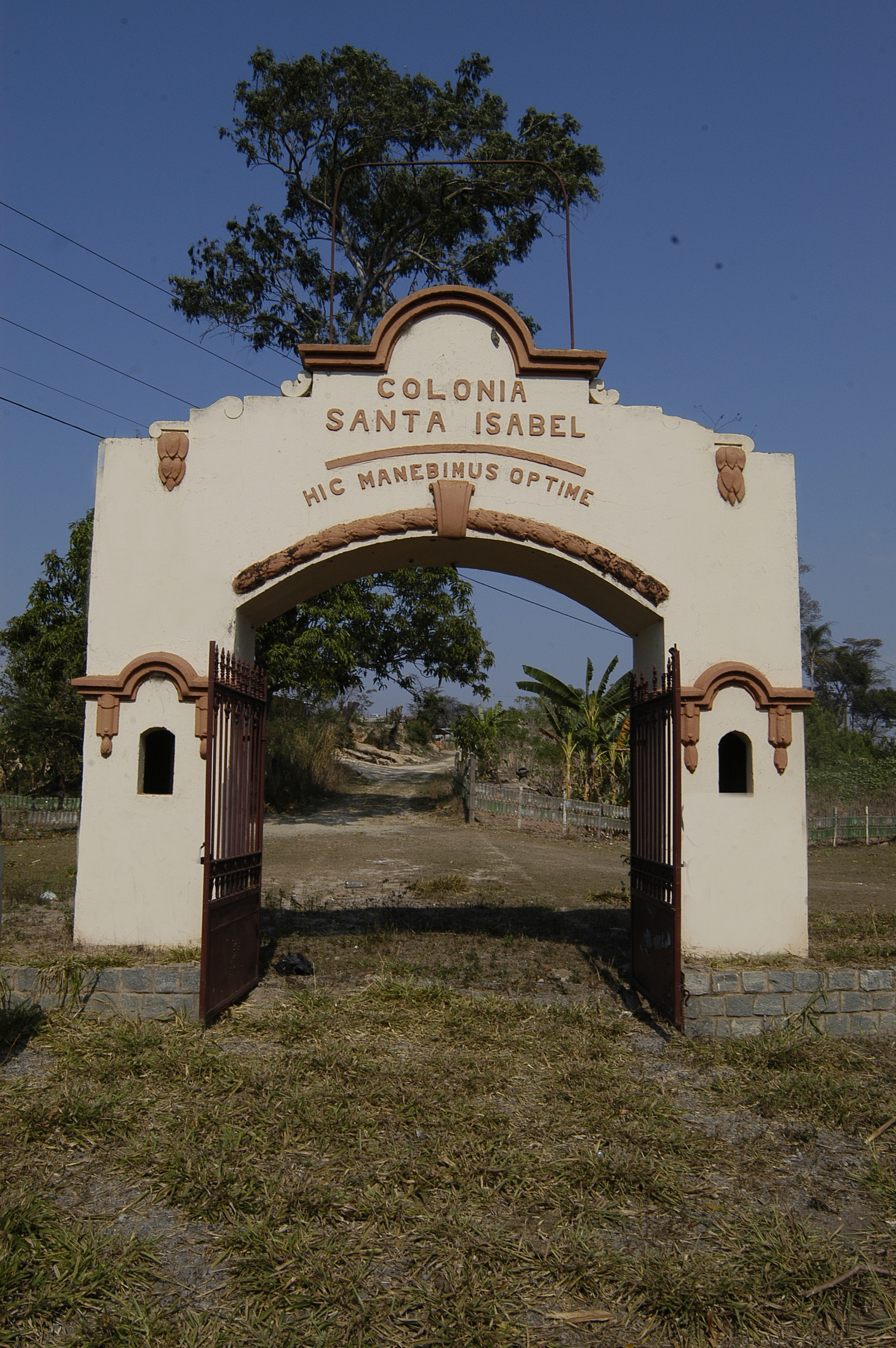 Foto: Divulgação <BR /> Portal da antiga colônia Santa Izabel marca história da saúde mineira