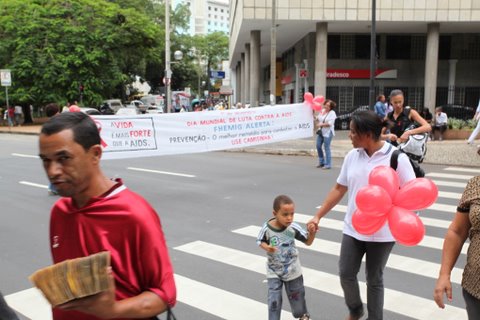 Fotos: Ilda Nogueira <BR /> Ação de rua para lembrar o Dia Mundial de Luta Contra a AIDS