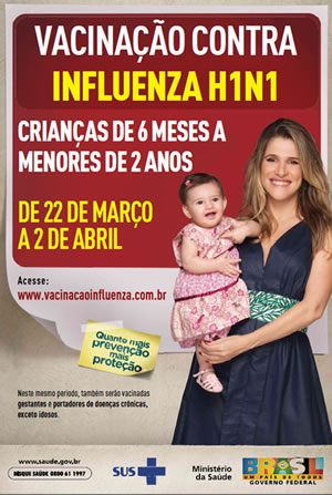 Atriz e comediante Ingrid Guimarães, com a filha Clara de seis meses no colo, lembra pais e responsáveis de levarem as crianças para se vacinarem contra gripe A