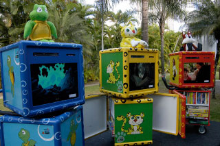 Foto: Lúcia Sebe<BR />A Brinquedoteca Móvel é composta por 96 itens, como brinquedos, livros, filmes, TV, DVD, e MP4