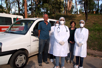 Foto: Adair Gomez<BR />Equipe do Hospital Eduardo de Menezes para atender casos da influenza A H1N1