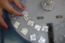 As máquinas embalam até 3.000 unidades por hora